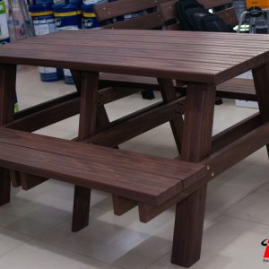 Mesa de madeira plástica